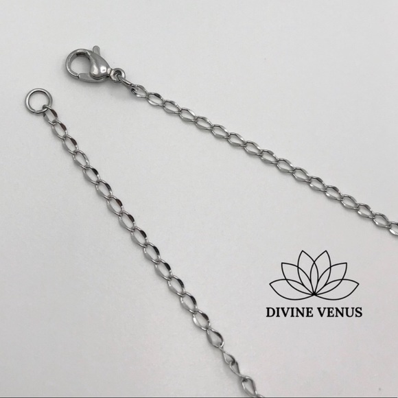 Mother Mary Necklace | Stainless Steel - Picture 10 of 10